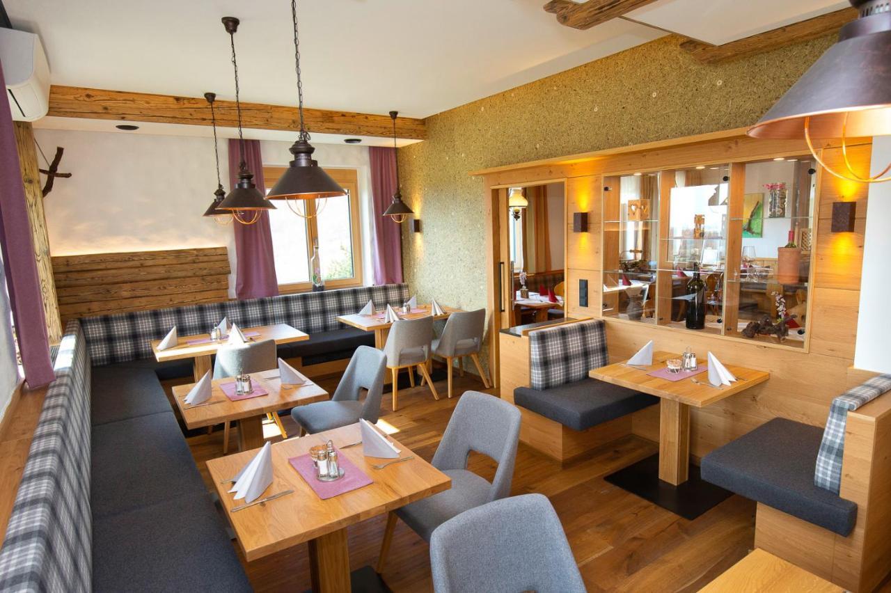 Hotel Stich Manhartsbrunn ภายนอก รูปภาพ