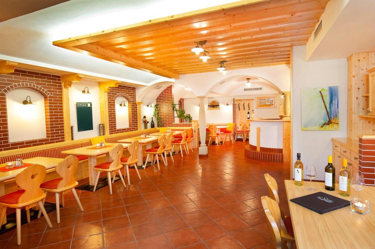 Hotel Stich Manhartsbrunn ภายนอก รูปภาพ