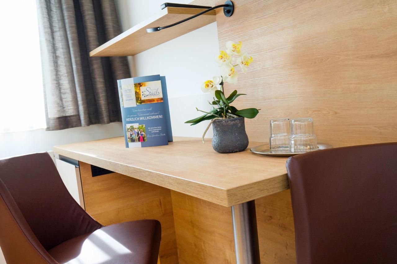 Hotel Stich Manhartsbrunn ภายนอก รูปภาพ