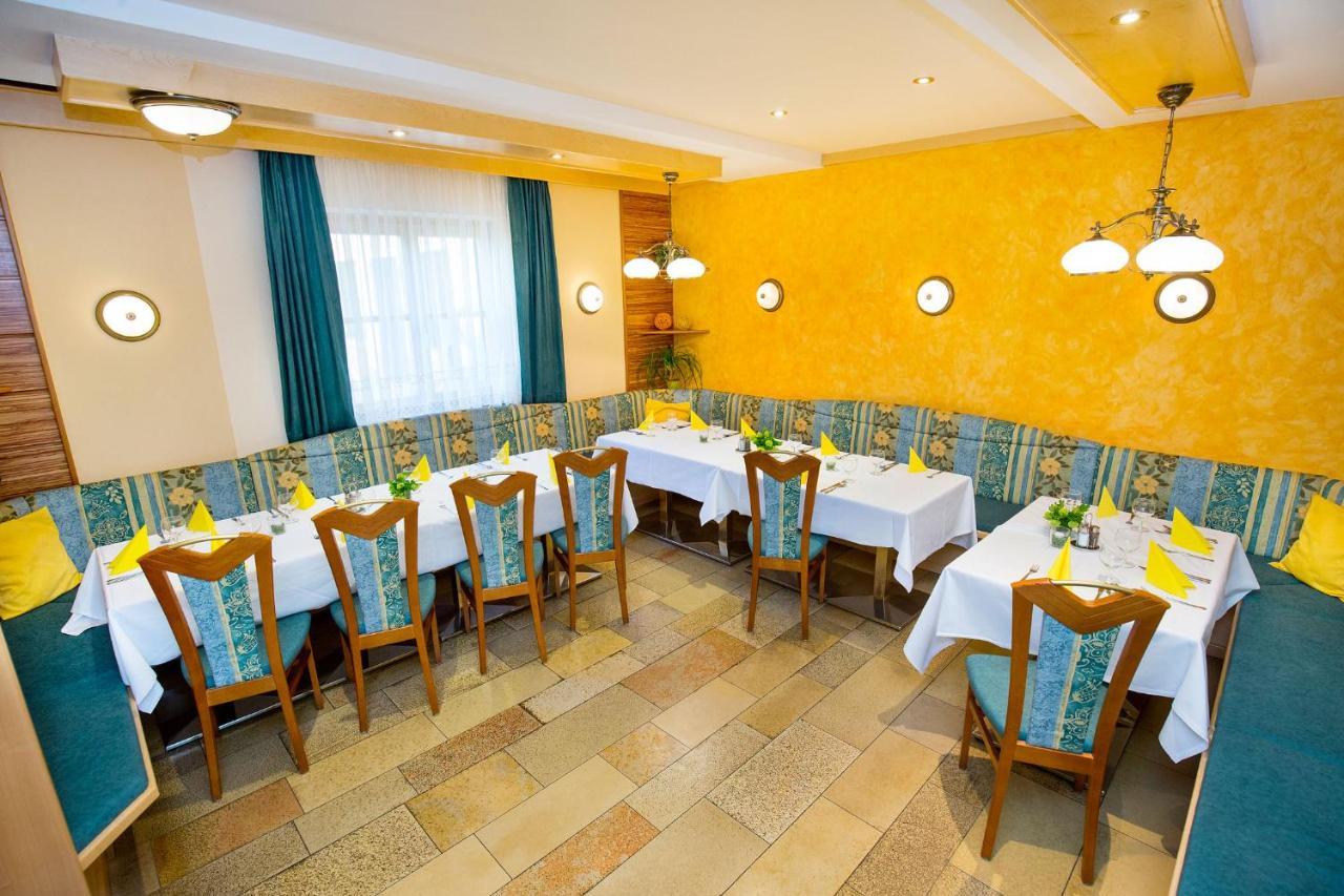 Hotel Stich Manhartsbrunn ภายนอก รูปภาพ