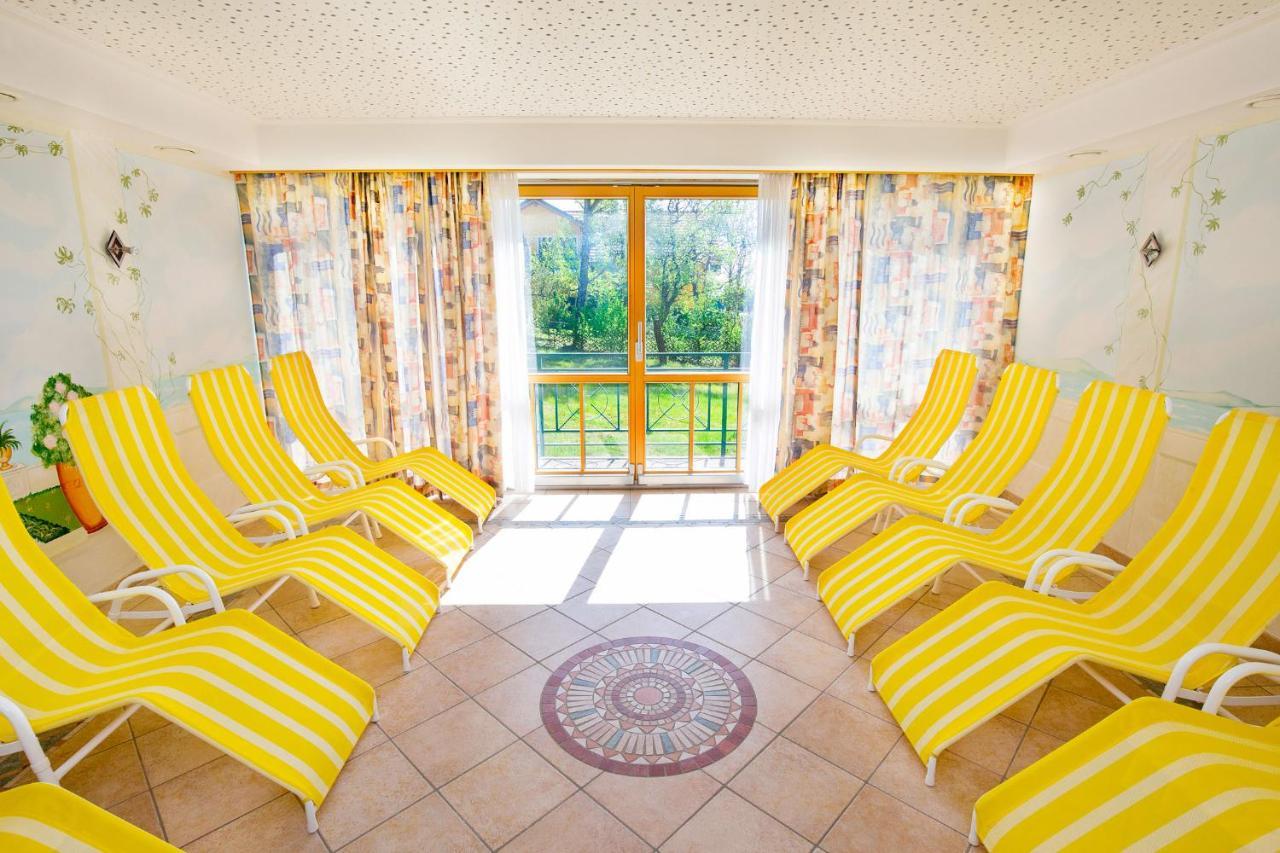 Hotel Stich Manhartsbrunn ภายนอก รูปภาพ